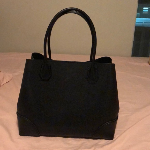 ❌SOLD❌Michael Kors  Mercer Corner Kors Studio - Picture 3 of 8